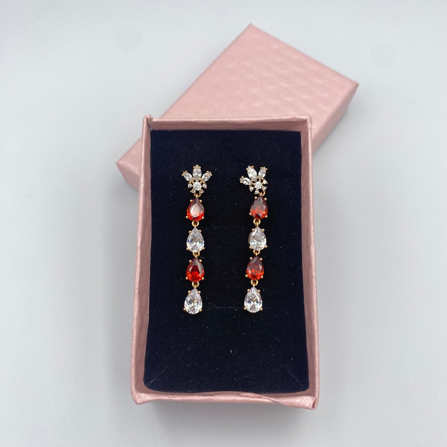 Aretes Con Piedras Rojas