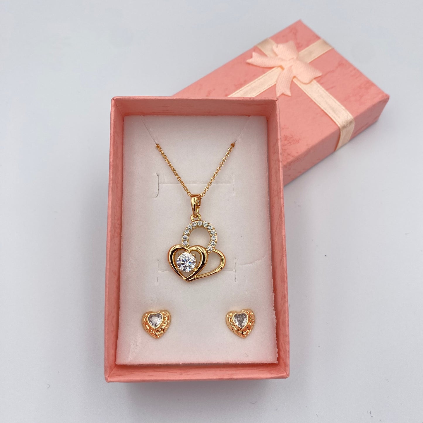 Set Collar y Aretes Corazones