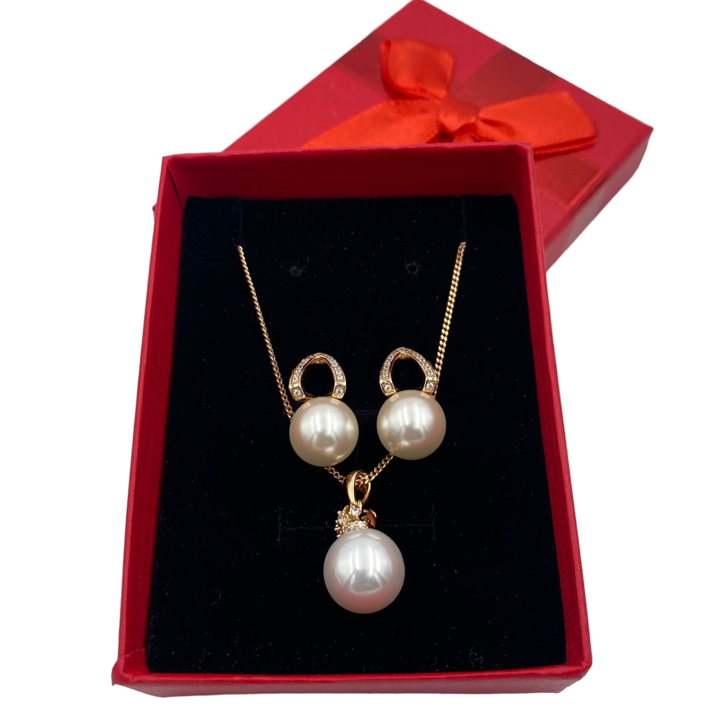 Set Collar y Aretes Perlas Blancas con Coronita