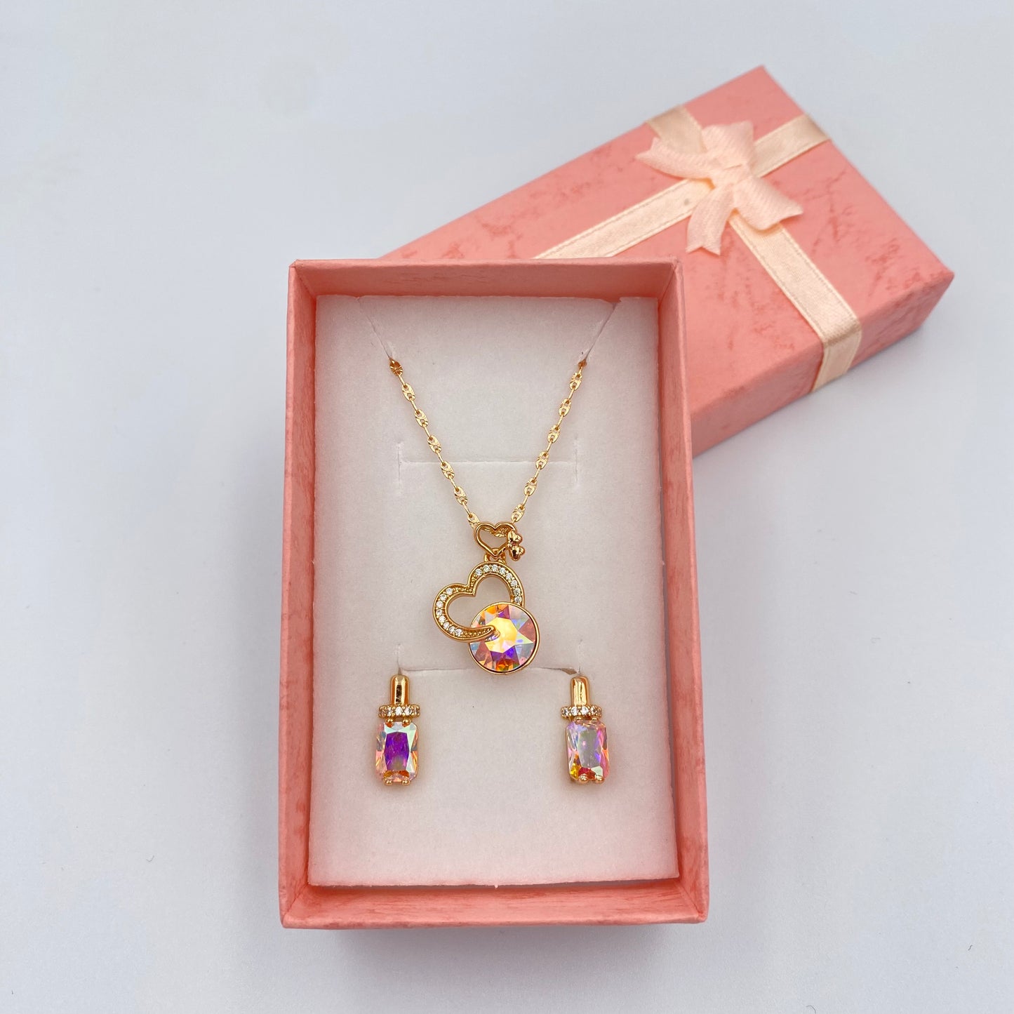 Set Collar y Aretes, Corazón y Piedras